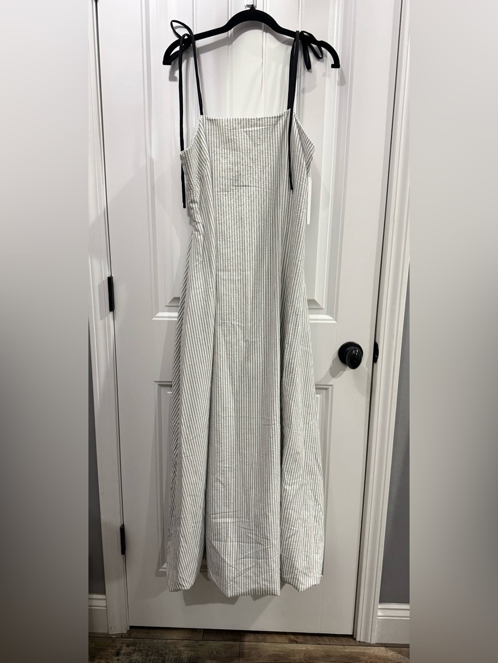 Heyson Textured Stripe Bubble Hem
Maxi Dress - Large